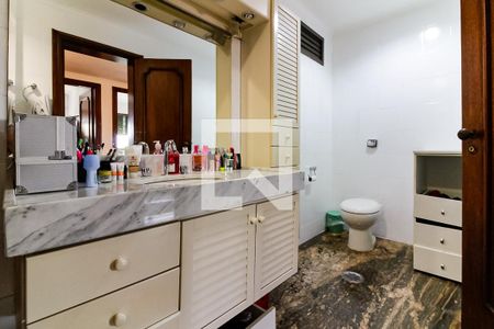 Apartamento à venda com 330m², 4 quartos e 4 vagasBanheiro Social