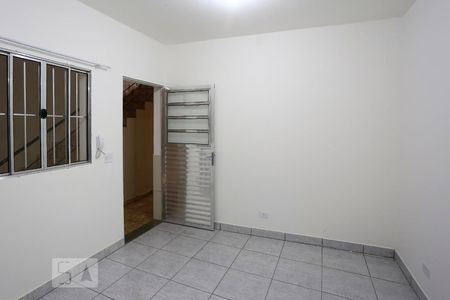Sala/Cozinha de kitnet/studio para alugar com 1 quarto, 28m² em Jardim Novo Taboão, São Paulo