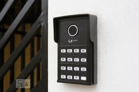 Studio para alugar com 28m², 1 quarto e sem vagaInterfone