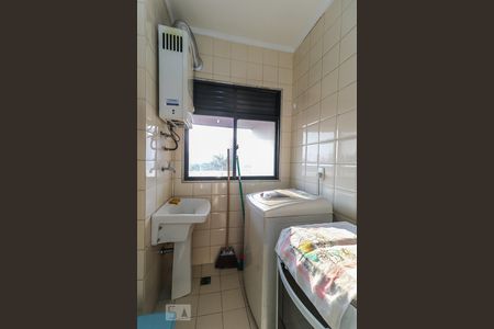 Apartamento à venda com 70m², 3 quartos e 1 vagaÁrea de Serviço