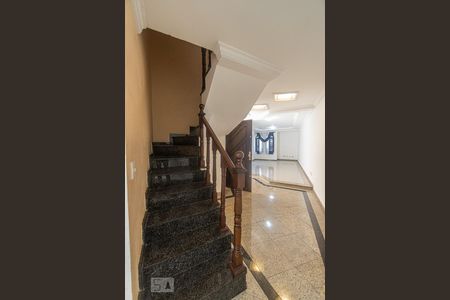 Escada de casa à venda com 4 quartos, 450m² em Vila Ema, São Paulo