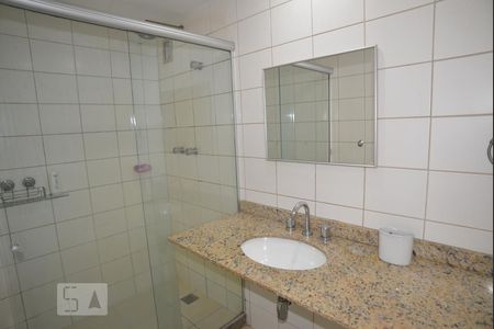 Apartamento à venda com 96m², 2 quartos e 1 vagaBanheiro 