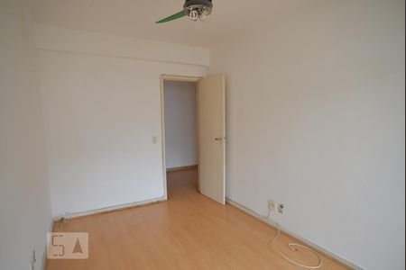 Apartamento à venda com 96m², 2 quartos e 1 vagaQuarto 2