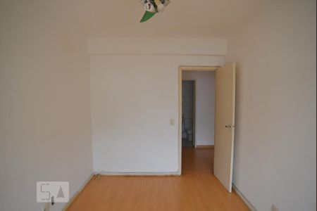 Apartamento à venda com 96m², 2 quartos e 1 vagaQuarto 2