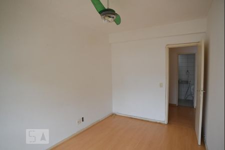 Apartamento à venda com 96m², 2 quartos e 1 vagaQuarto 2