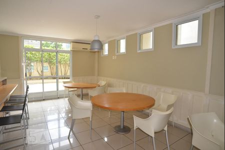 Apartamento à venda com 96m², 2 quartos e 1 vagaSalão de Festas