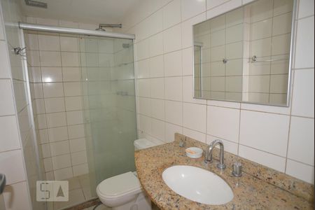Apartamento à venda com 96m², 2 quartos e 1 vagaBanheiro da Suíte