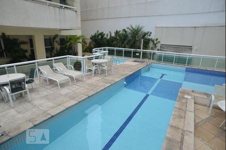 Apartamento à venda com 96m², 2 quartos e 1 vagaPiscina