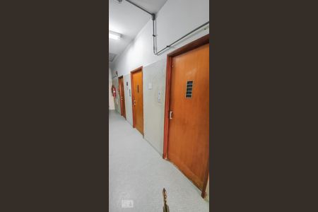 Apartamento para alugar com 46m², 1 quarto e sem vaga Apartamento para alugar com 46m², 1 quarto e sem vagaElevadores