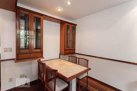 Sala de Jantar de apartamento para alugar com 3 quartos, 90m² em Santo Antônio, Belo Horizonte