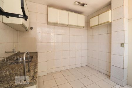 Apartamento à venda com 95m², 3 quartos e sem vaga Apartamento à venda com 95m², 3 quartos e sem vagaCozinha