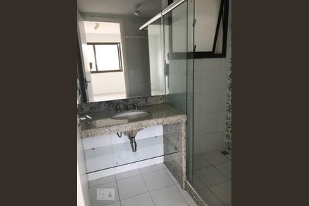 BANHEIRO SOCIAL de apartamento para alugar com 2 quartos, 81m² em São Francisco, Niterói
