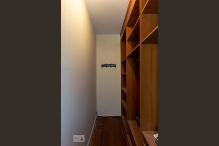 Casa à venda com 210m², 3 quartos e 2 vagas2o. Andar - Quarto 3 - Suíte/ Closet
