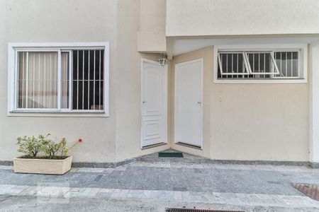 Casa de condomínio à venda com 110m², 3 quartos e 1 vaga Casa de condomínio à venda com 110m², 3 quartos e 1 vagaHall de Entrada da Casa