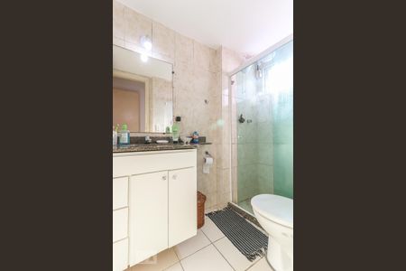 Casa de condomínio à venda com 110m², 3 quartos e 1 vaga Casa de condomínio à venda com 110m², 3 quartos e 1 vaga3º Andar - Banheiro da Suíte 2