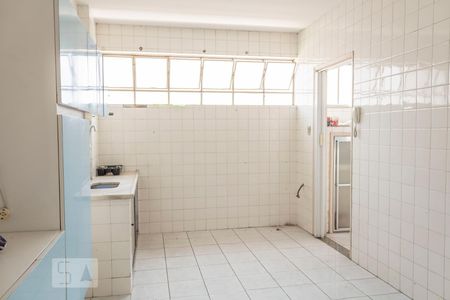 Apartamento à venda com 101m², 2 quartos e 1 vagaCozinha