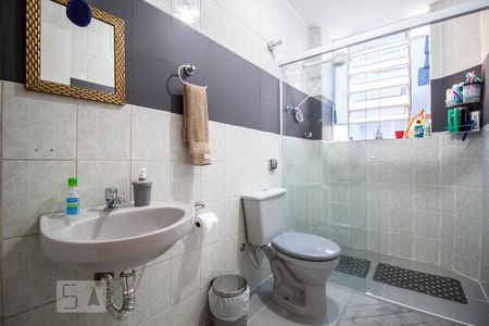 Banheiro de apartamento para alugar com 1 quarto, 62m² em Barra Funda, São Paulo