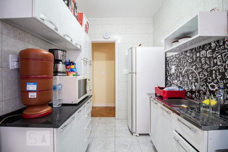 Cozinha de apartamento para alugar com 1 quarto, 62m² em Barra Funda, São Paulo