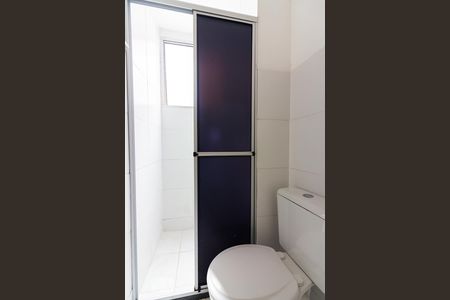 Banheiro de apartamento à venda com 2 quartos, 65m² em São Pedro, Osasco