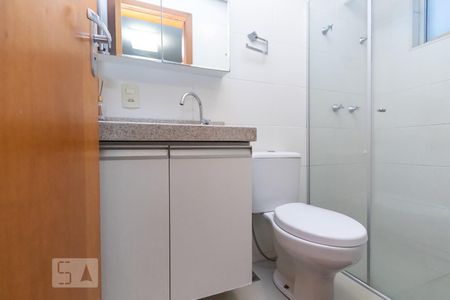 Banheiro de apartamento para alugar com 3 quartos, 90m² em Palmares, Belo Horizonte
