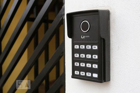 Studio para alugar com 28m², 1 quarto e sem vagaInterfone