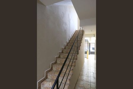 Studio para alugar com 28m², 1 quarto e sem vagaEscada