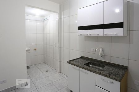 Sala/Cozinha de kitnet/studio para alugar com 1 quarto, 28m² em Jardim Novo Taboão, São Paulo