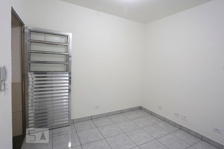 Sala/Cozinha de kitnet/studio para alugar com 1 quarto, 28m² em Jardim Novo Taboão, São Paulo