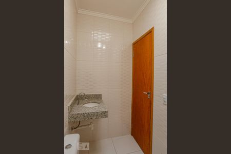 Casa de condomínio à venda com 110m², 3 quartos e 2 vagasBanheiro da Suíte