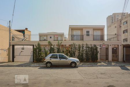 Casa de condomínio à venda com 110m², 3 quartos e 2 vagasFachada