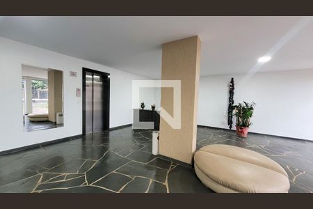 Apartamento para alugar com 125m², 3 quartos e 1 vaga Apartamento para alugar com 125m², 3 quartos e 1 vagaHall social