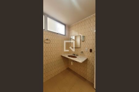 Banheiro da suite de apartamento para alugar com 3 quartos, 125m² em Jardim Chapadão, Campinas