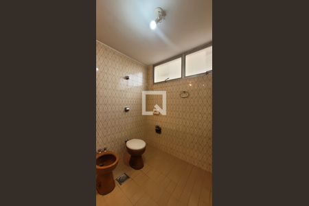 Banheiro da suite de apartamento para alugar com 3 quartos, 125m² em Jardim Chapadão, Campinas