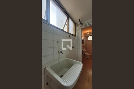 Apartamento para alugar com 125m², 3 quartos e 1 vaga Apartamento para alugar com 125m², 3 quartos e 1 vagaLavanderia
