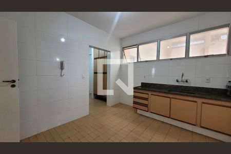 Apartamento para alugar com 125m², 3 quartos e 1 vaga Apartamento para alugar com 125m², 3 quartos e 1 vagaCozinha