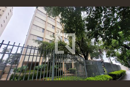 Apartamento para alugar com 125m², 3 quartos e 1 vaga Apartamento para alugar com 125m², 3 quartos e 1 vagaFachada