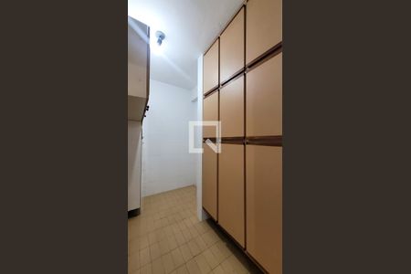 Apartamento para alugar com 125m², 3 quartos e 1 vaga Apartamento para alugar com 125m², 3 quartos e 1 vagaDespensa