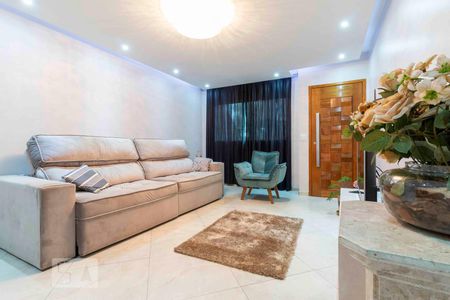 Sala de casa à venda com 3 quartos, 120m² em Vila Carmosina, São Paulo