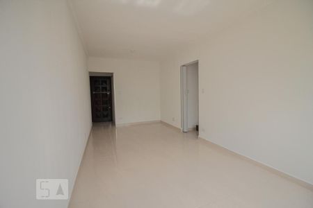 Apartamento à venda com 90m², 2 quartos e 1 vaga Apartamento à venda com 90m², 2 quartos e 1 vagaSala