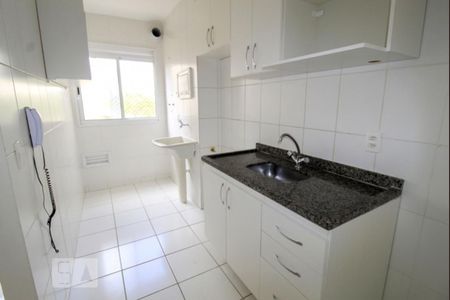 Cozinha de apartamento para alugar com 2 quartos, 53m² em Xaxim, Curitiba