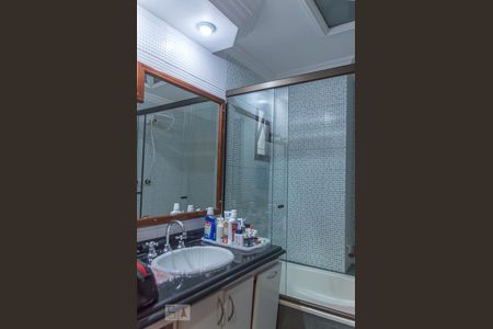 Apartamento para alugar com 180m², 4 quartos e 3 vagas Apartamento para alugar com 180m², 4 quartos e 3 vagasBanheiro da Suíte