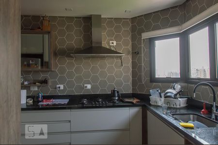 Apartamento para alugar com 180m², 4 quartos e 3 vagas Apartamento para alugar com 180m², 4 quartos e 3 vagasCozinha