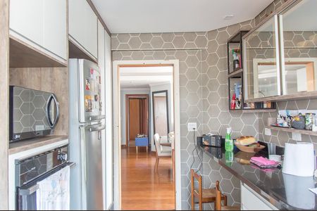 Apartamento para alugar com 180m², 4 quartos e 3 vagas Apartamento para alugar com 180m², 4 quartos e 3 vagasCozinha