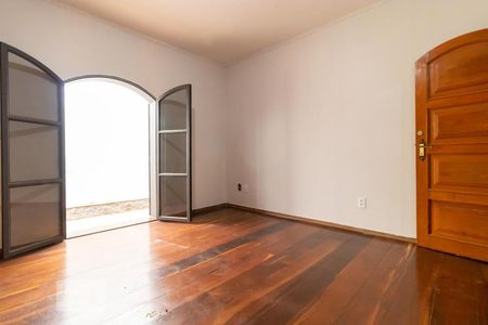 Casa à venda com 650m², 4 quartos e 8 vagasSuíte 04