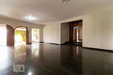 Casa à venda com 650m², 4 quartos e 8 vagasSala de Jantar