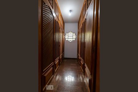 Casa à venda com 650m², 4 quartos e 8 vagasCloset da Suíte 01