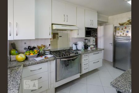 Apartamento à venda com 220m², 4 quartos e 3 vagasCozinha