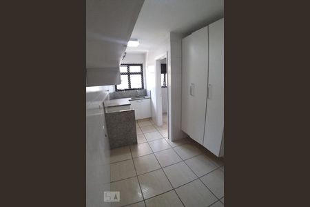 Apartamento à venda com 90m², 3 quartos e 2 vagasCozinha