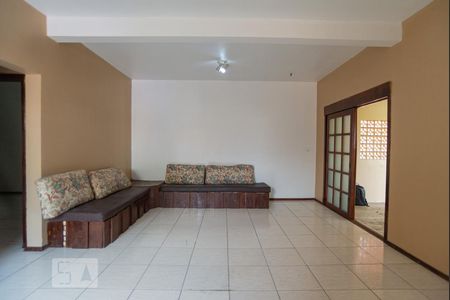 Sala de casa para alugar com 3 quartos, 90m² em Mathias Velho, Canoas