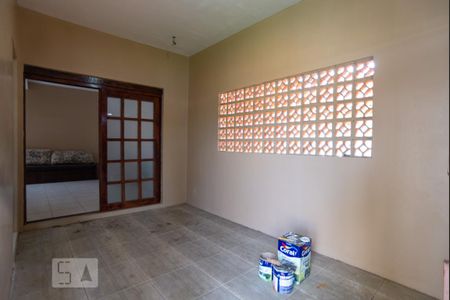 Garagem  de casa para alugar com 3 quartos, 90m² em Mathias Velho, Canoas